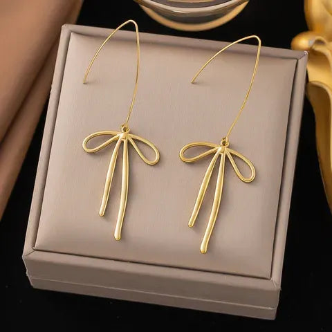 Dainty Star Heart Earrings