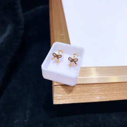 Stainless Steel Cross Heart Shape Snowflake PVD Coated Zircon 18K Gold Plated Sweet Waterproof Non Tarnish Plating Cartilage Earrings
