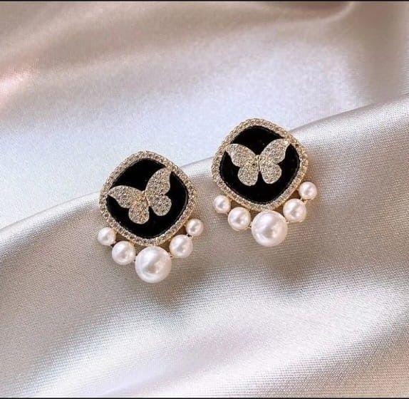  Onyx Butterfly Pearl Drops