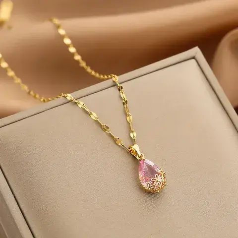 Titanium Steel Copper Artificial Pearl Lady Plating Inlay Animal Flower Zircon Pendant Necklace