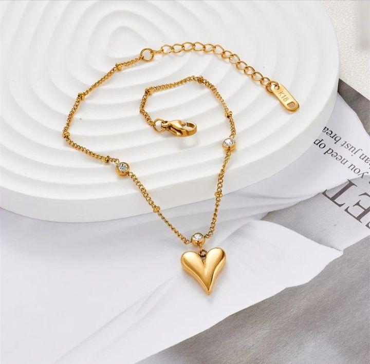 Elegant Heart Charm Bracelet