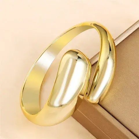 Exaggerated Minimalist Wave Design Open Hand Bracelet For Women Elegant Luxury Lightness