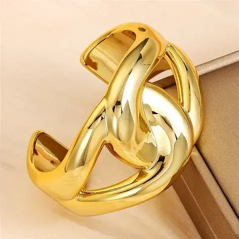 Exaggerated Minimalist Wave Design Open Hand Bracelet For Women Elegant Luxury Lightness