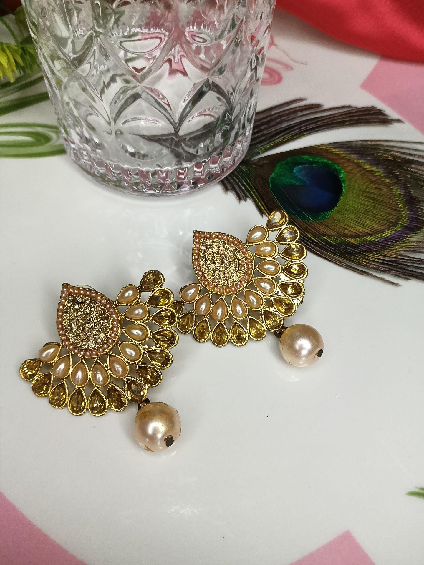 Elegant copper earrings