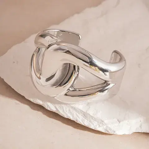 Exaggerated Minimalist Wave Design Open Hand Bracelet For Women Elegant Luxury Lightness