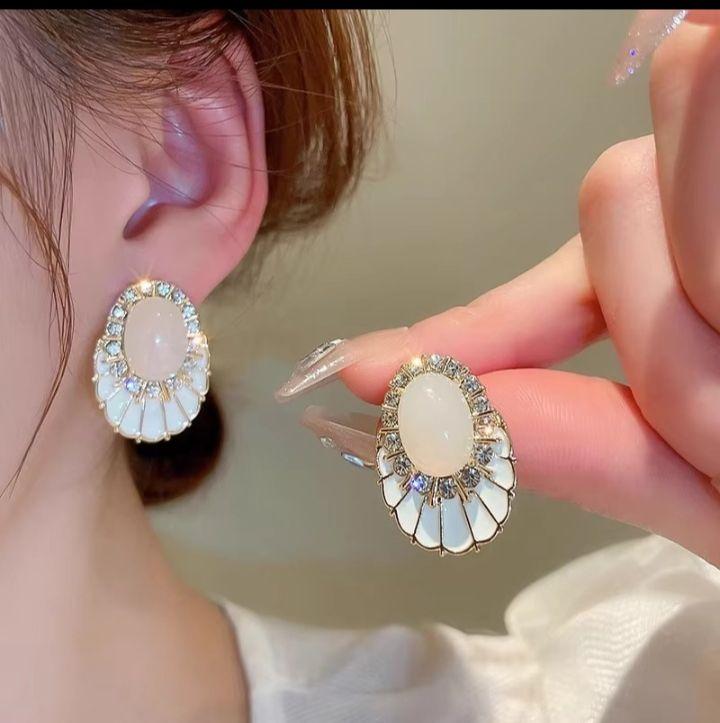 Elegant Oval Stone Stud Earrings