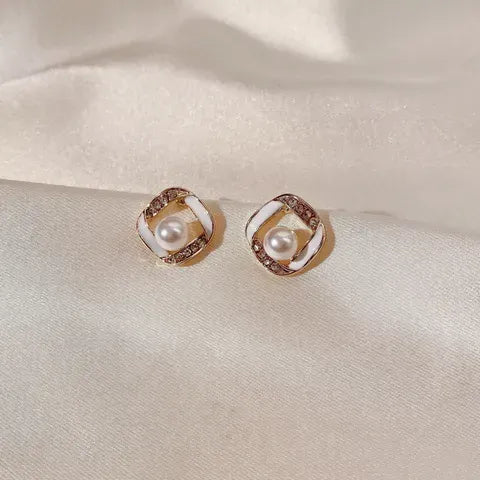 Vintage Crystal Flower Earrings