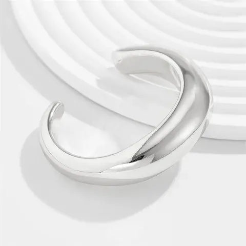 Elegant Wave Cuff Bangle
