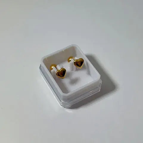 Elegant Snowflake Stud Earrings