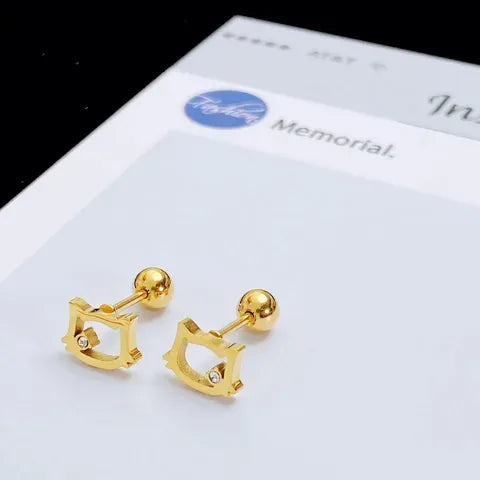 Zircon Heart Cartilage Earrings